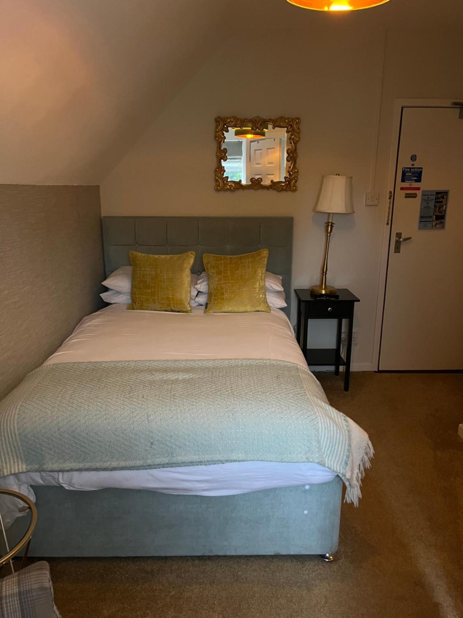 Overdale Motel ลิสเบิร์น ภายนอก รูปภาพ