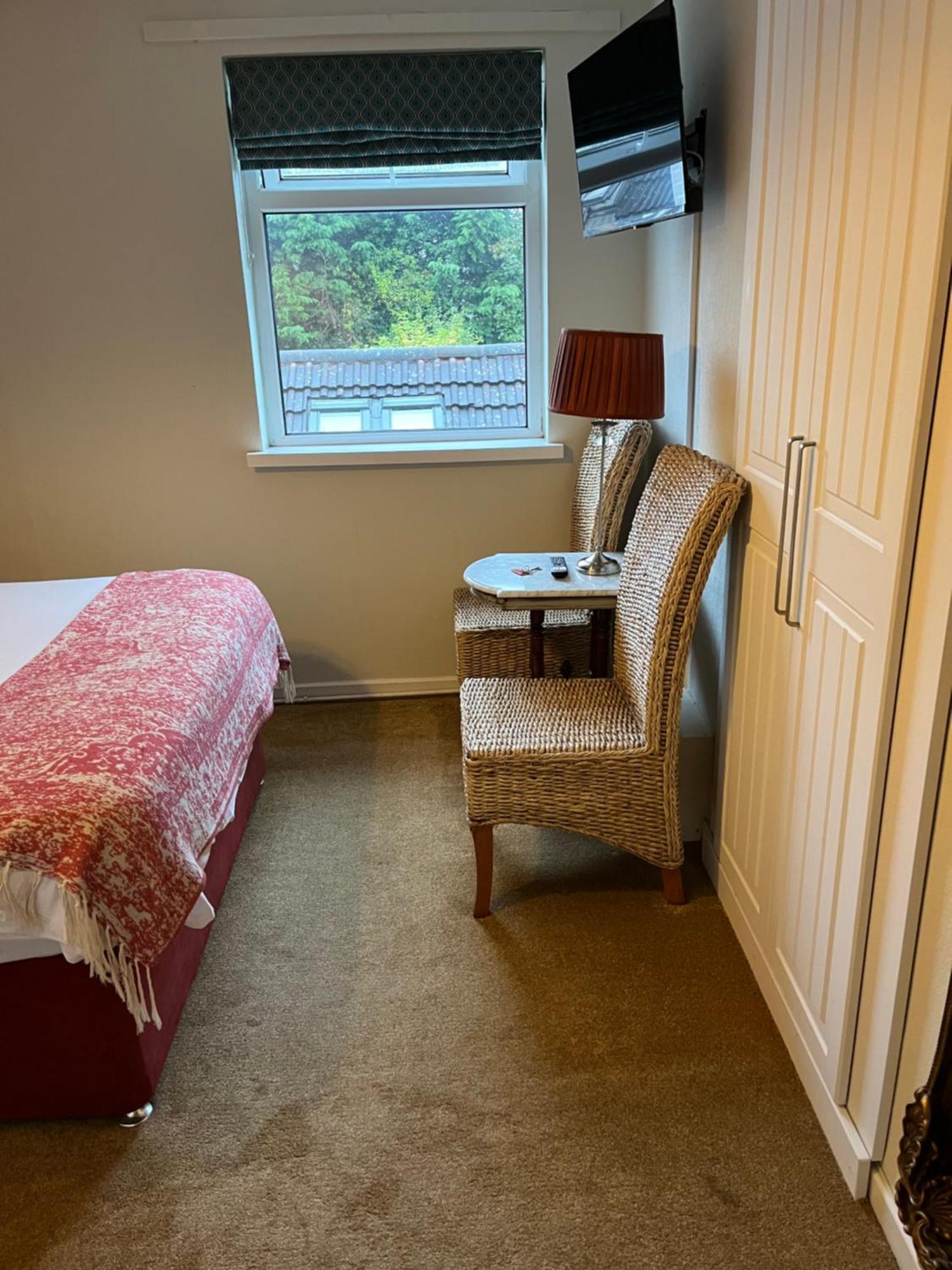 Overdale Motel ลิสเบิร์น ภายนอก รูปภาพ